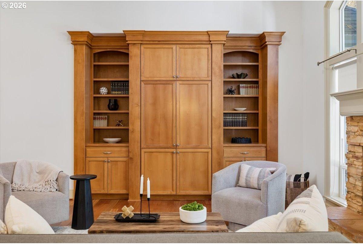 3756 Northwest Kaiser Road Portland, OR 97229 - Photo 11 of 43 Gallery Image 11