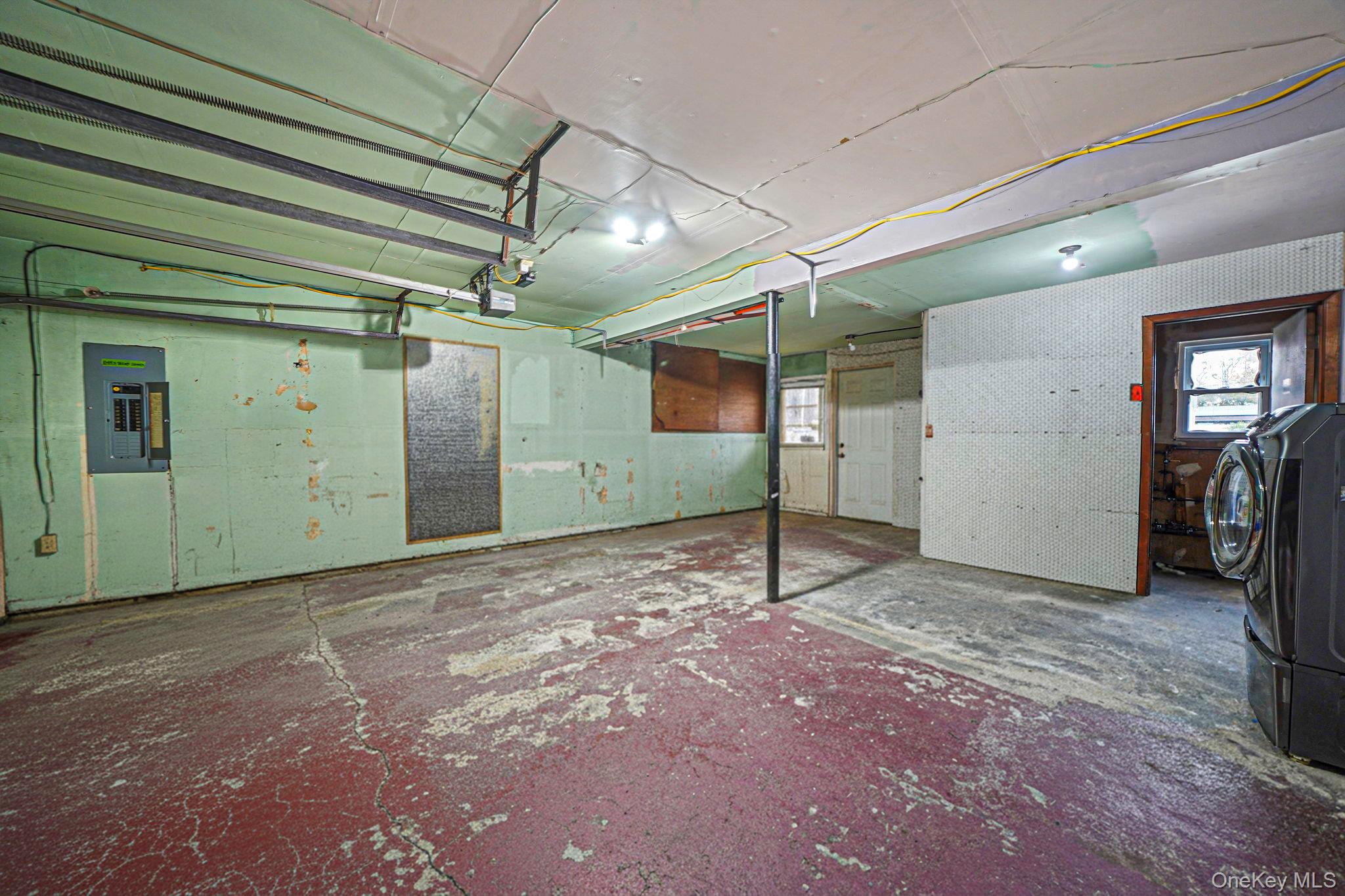 501 Windmill Avenue West Babylon, NY 11704 - Photo 32 of 35 a view of empty room