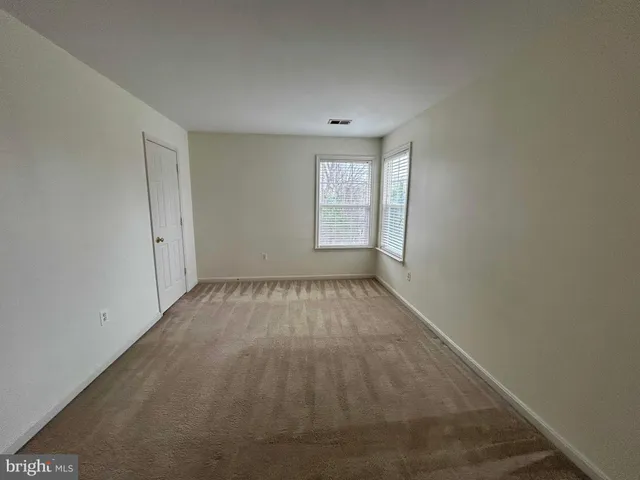 $3,800 | 8197 Tenbrook Drive, Gainesville, VA 20155