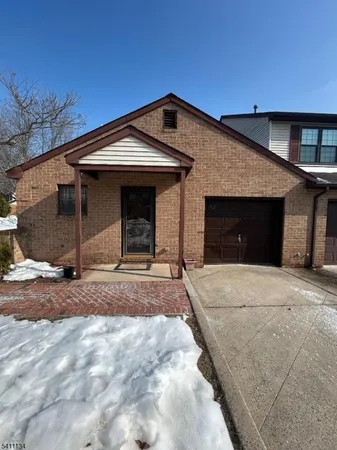 $390,000 | 10 Daniel Court, Lebanon, NJ 08833