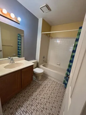 $390,000 | 10 Daniel Court, Lebanon, NJ 08833