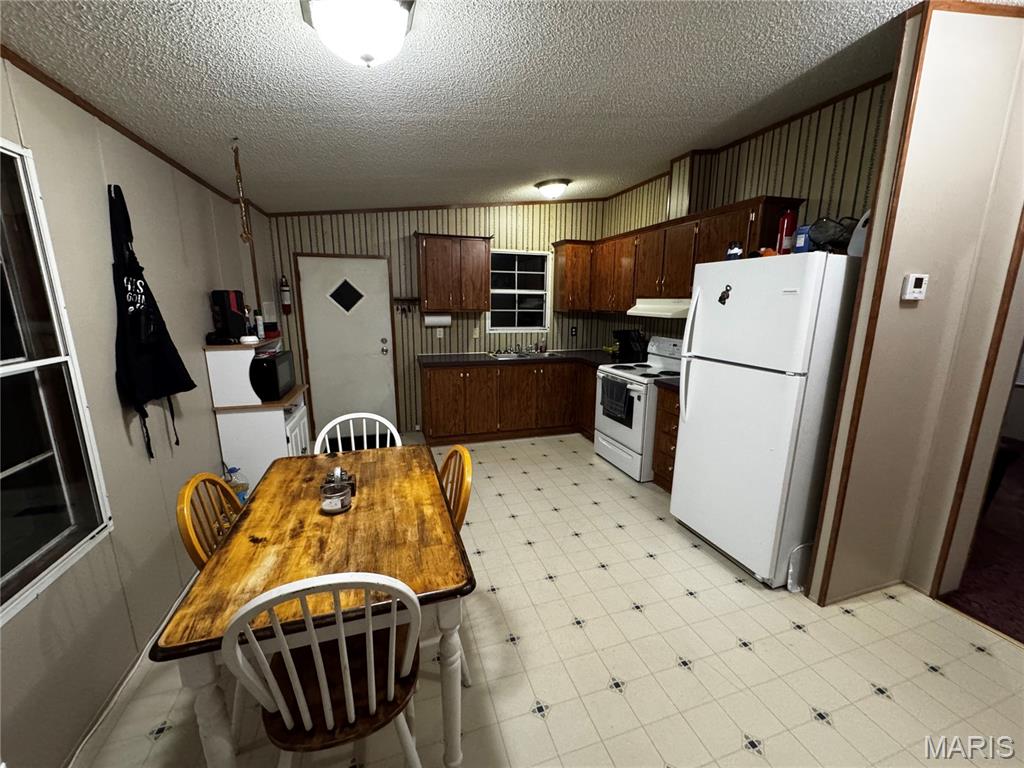 73 Cemetery Road Steelville, MO 65565 - Photo 5 of 9