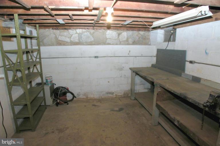 1833 Marshall Road Dundalk, MD 21222 - Photo 17 of 20 Workshop