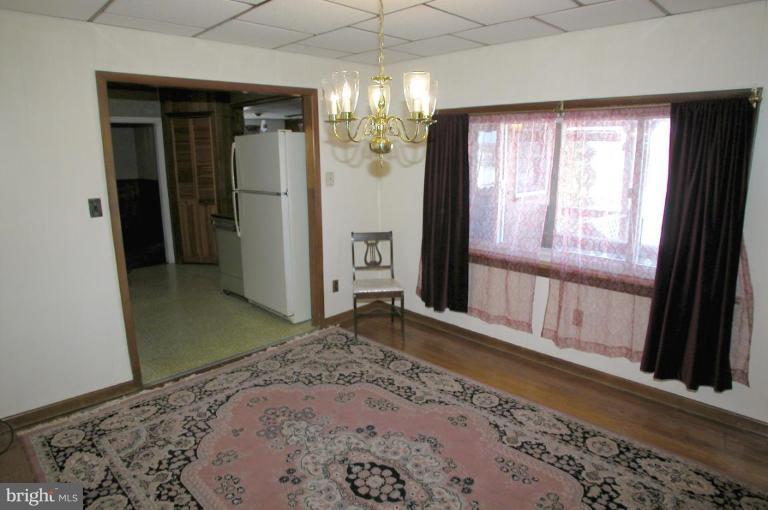 1833 Marshall Road Dundalk, MD 21222 - Photo 7 of 20 Dining Room #2
