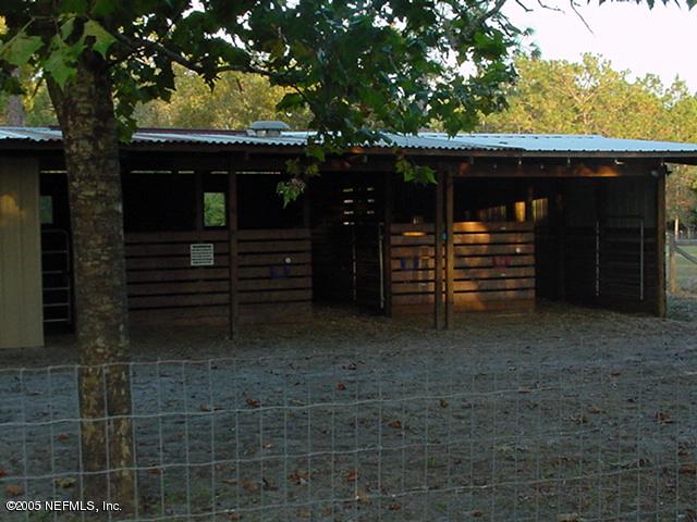 5369 Muscovy Road Middleburg, FL 32068 - Photo 3 of 11 Barn