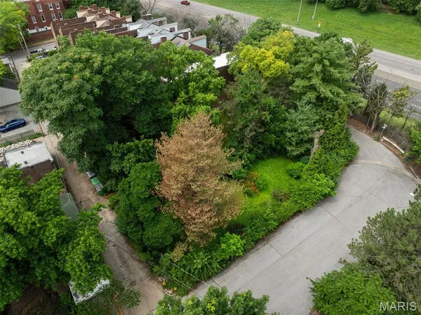 $65,000 | 2400 South 18th Street, St. Louis, MO 63104