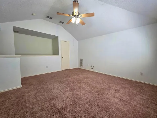 $2,600 | 304 East Clover Park Drive, Fort Worth, TX 76140