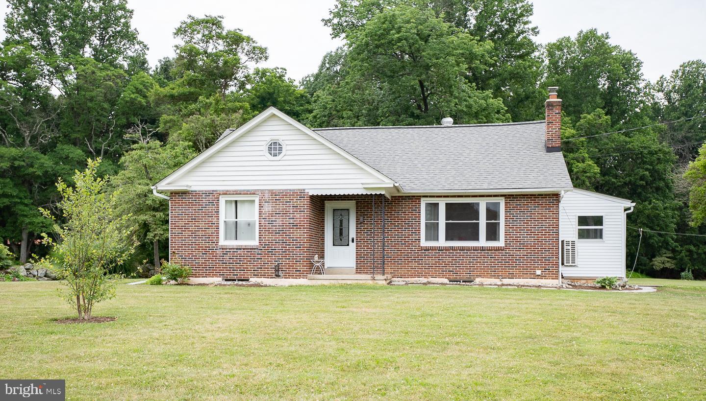 1629 Becker Road Green Lane, PA 18054 - Photo 1 of 32