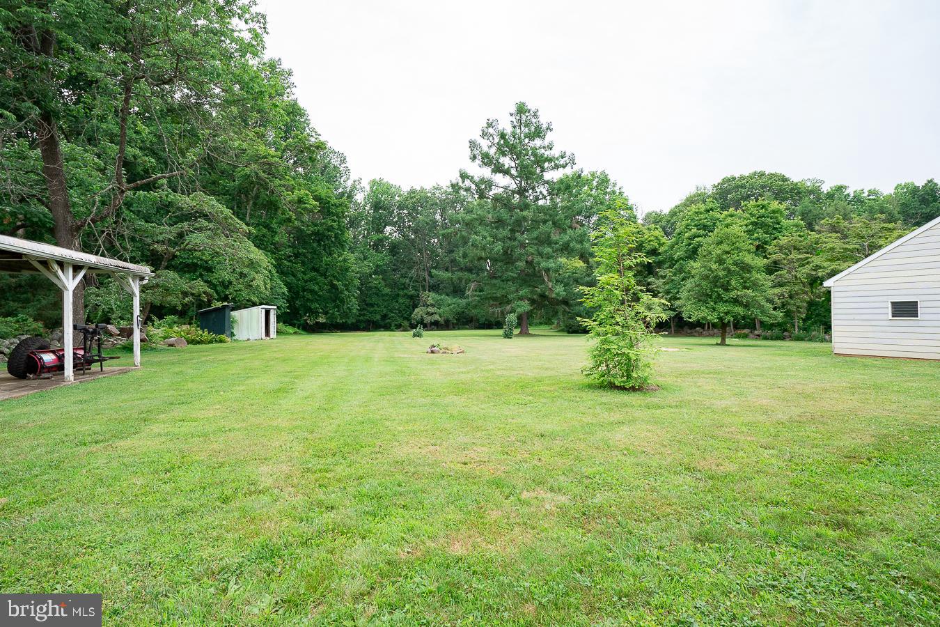 1629 Becker Road Green Lane, PA 18054 - Photo 29 of 32