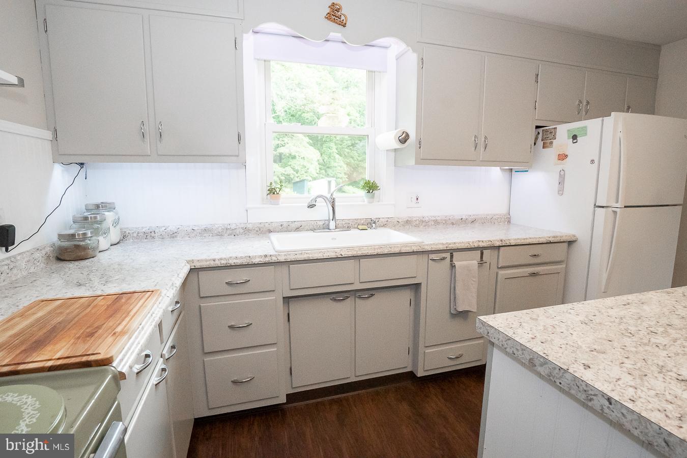 1629 Becker Road Green Lane, PA 18054 - Photo 8 of 32