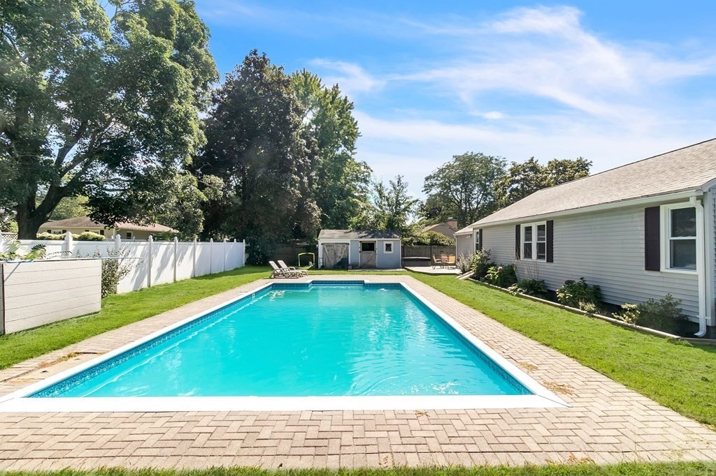 140 Talbot Road Springfield, MA 01119 - Photo 39 of 41 a view of a house with swimming pool