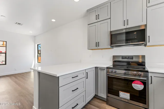 $635,000 | 302 West Oak Avenue, Unit 3, Flagstaff, AZ 86001