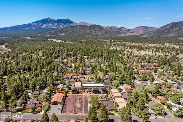 $635,000 | 302 West Oak Avenue, Unit 3, Flagstaff, AZ 86001