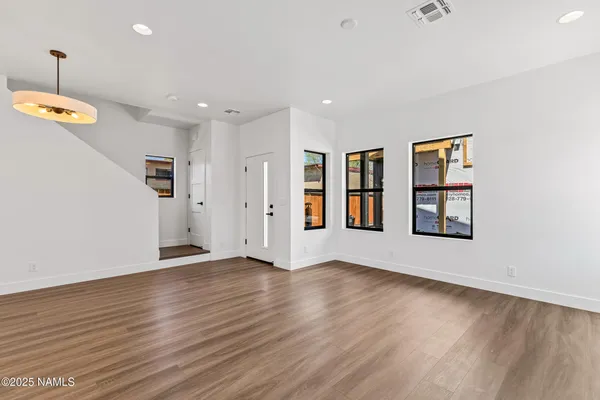 $635,000 | 302 West Oak Avenue, Unit 3, Flagstaff, AZ 86001