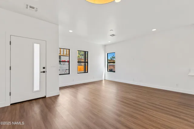 $635,000 | 302 West Oak Avenue, Unit 3, Flagstaff, AZ 86001