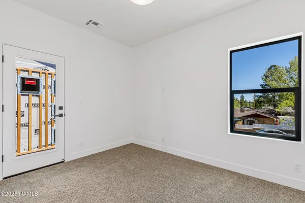 $635,000 | 302 West Oak Avenue, Unit 3, Flagstaff, AZ 86001