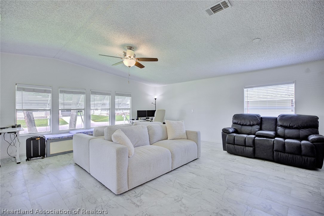 1567 Caribbean Road Sebring, FL 33870 - Photo 17 of 45