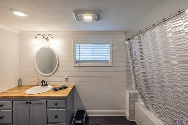 $239,000 | 553 Lake Long Drive, Houma, LA 70364