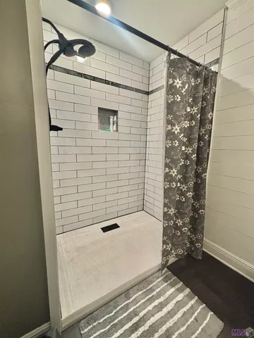 $239,000 | 553 Lake Long Drive, Houma, LA 70364