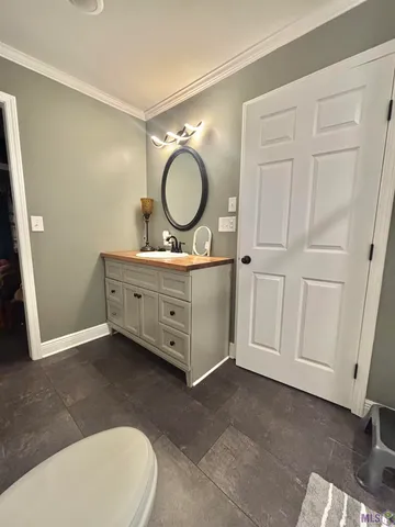 $239,000 | 553 Lake Long Drive, Houma, LA 70364