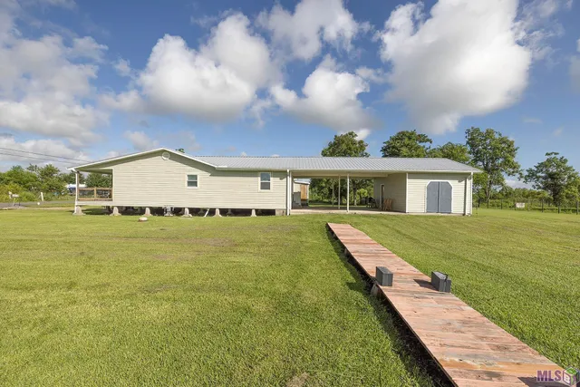 $239,000 | 553 Lake Long Drive, Houma, LA 70364