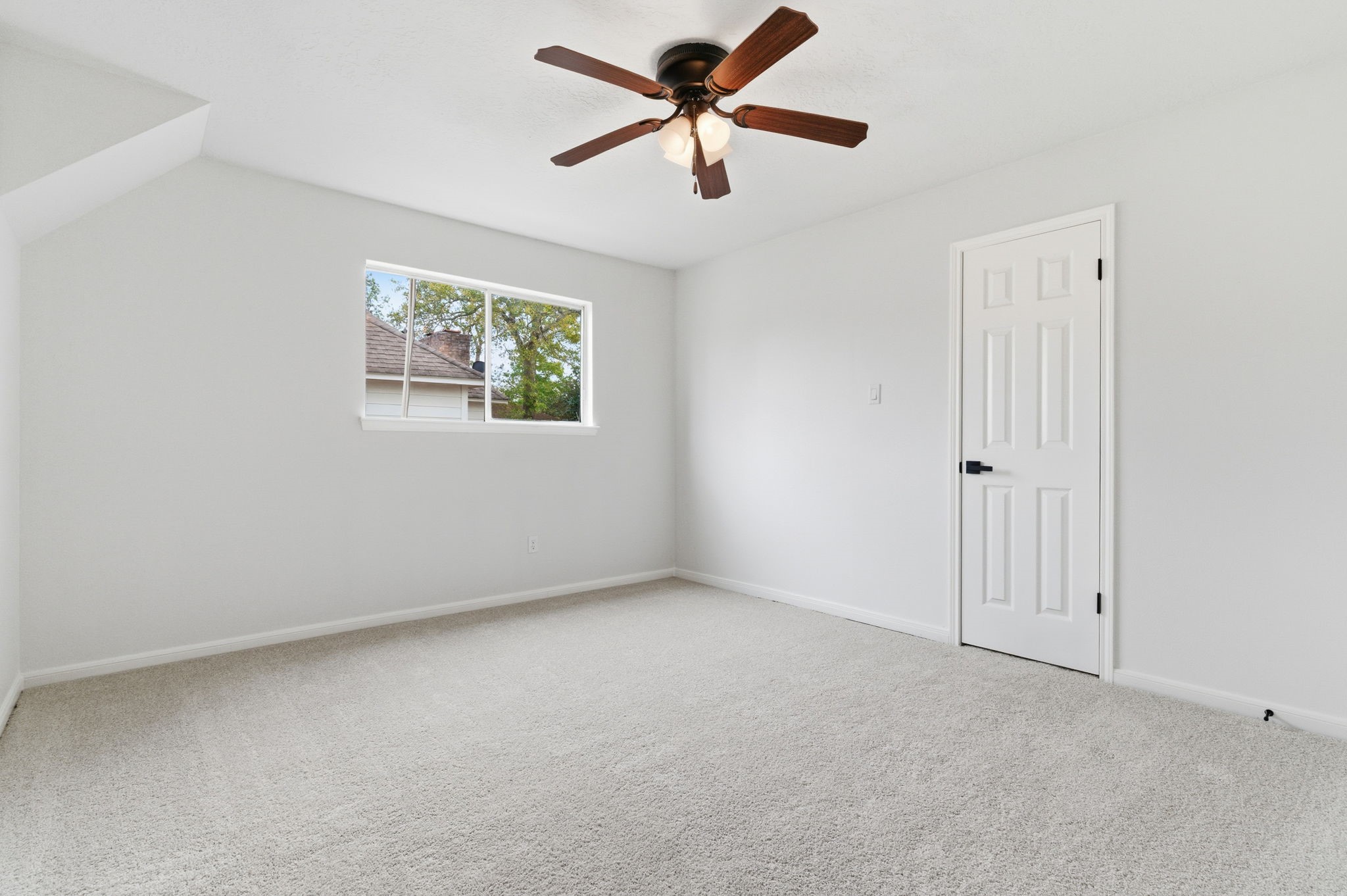 5 Devonshire Drive Conroe, TX 77304 - Photo 23 of 42