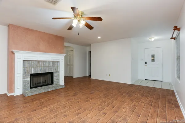 $1,950 | 4023 Bulverde Parkway, San Antonio, TX 78259