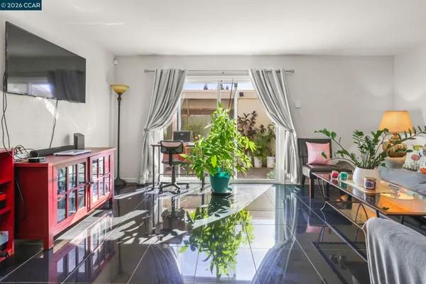 a view of entryway livingroom and hall