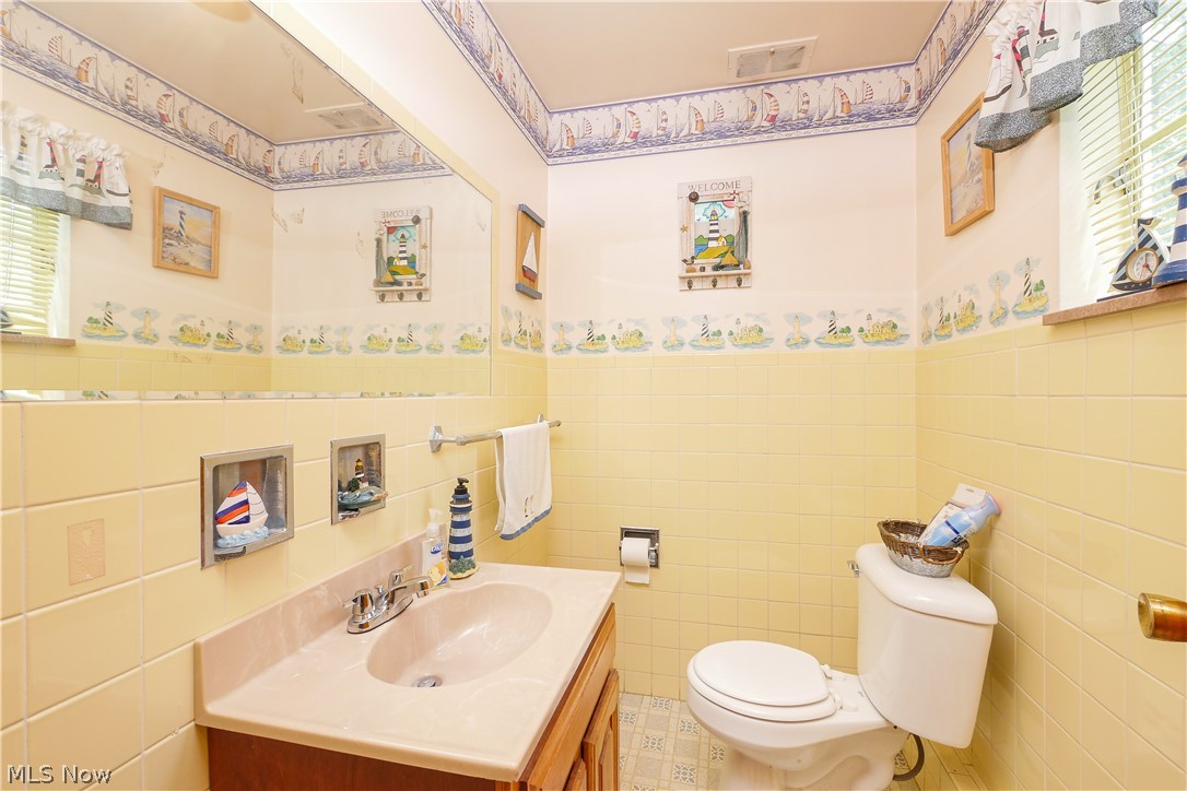 515 Garnette Road Akron, OH 44313 - Photo 20 of 33