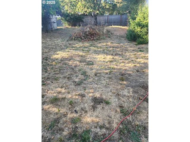 $310,000 | 867 Northeast Johnson Street, Myrtle Creek, OR 97457