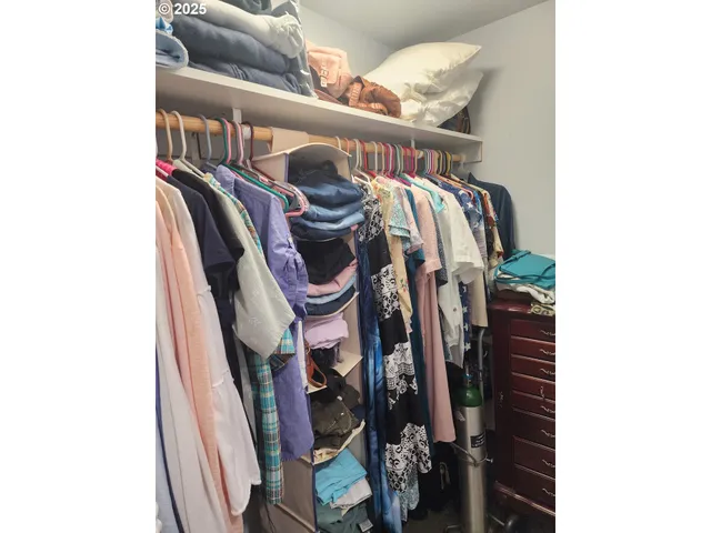 $310,000 | 867 Northeast Johnson Street, Myrtle Creek, OR 97457