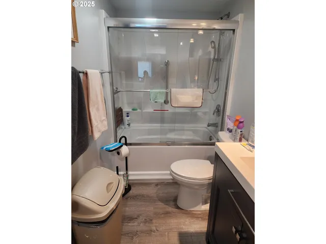 $310,000 | 867 Northeast Johnson Street, Myrtle Creek, OR 97457