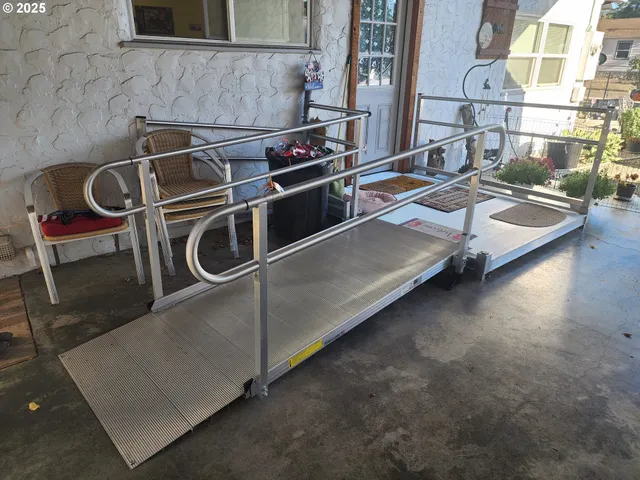 $310,000 | 867 Northeast Johnson Street, Myrtle Creek, OR 97457