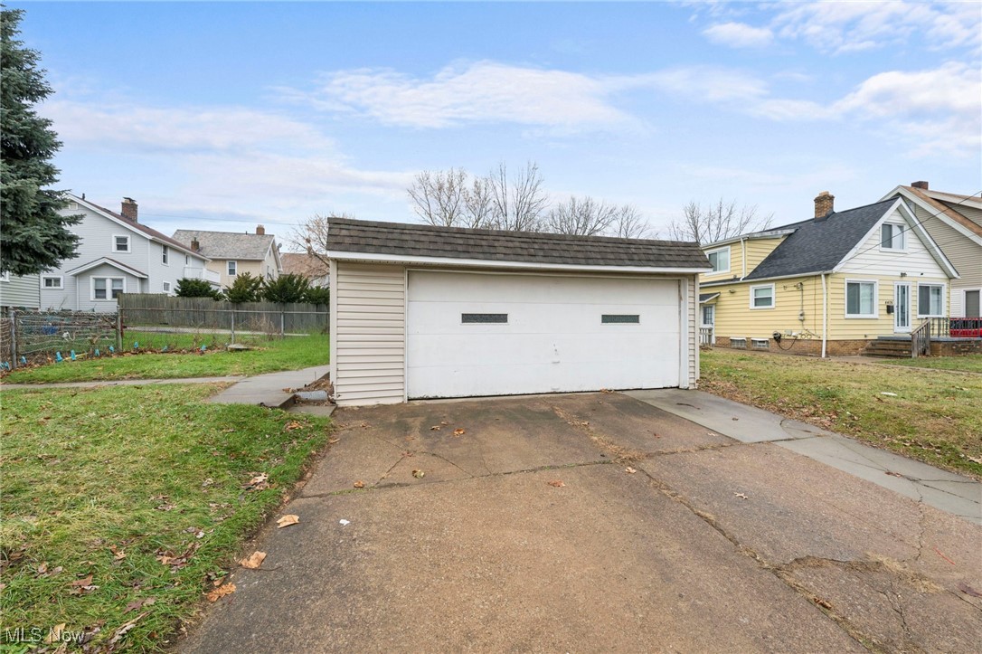 1914 Spring Road Cleveland, OH 44109 - Photo 24 of 26 View of detached garage
