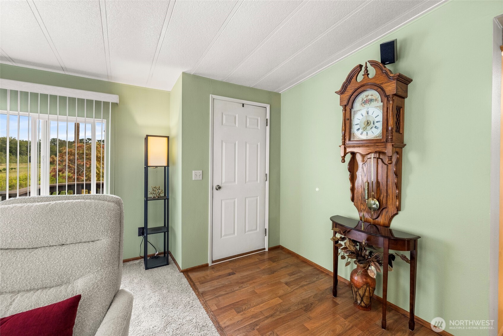 6947 Karber Road Blaine, WA 98230 - Photo 6 of 40 Gallery Image 6