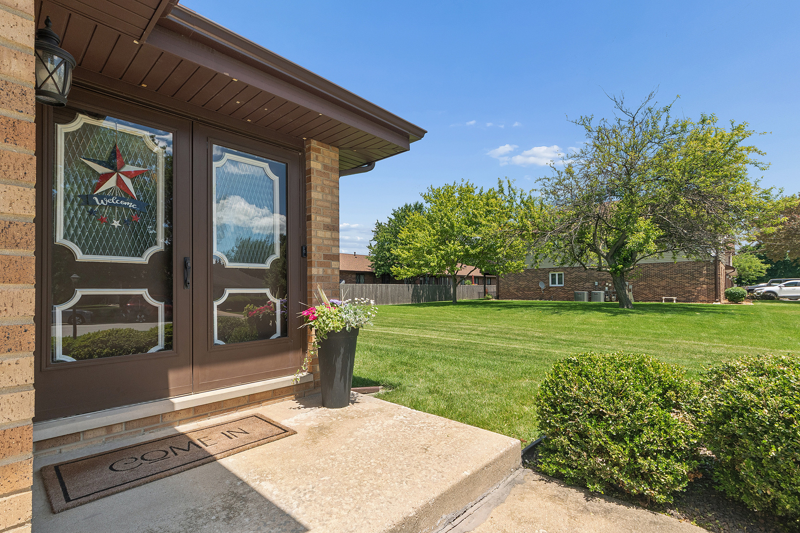 893 Meadow Ridge Lane New Lenox, IL 60451 - Photo 3 of 38