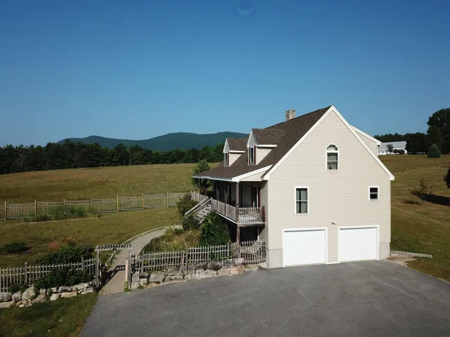 $550,000 | 8 Evans Hill Drive, Denmark, ME 04022