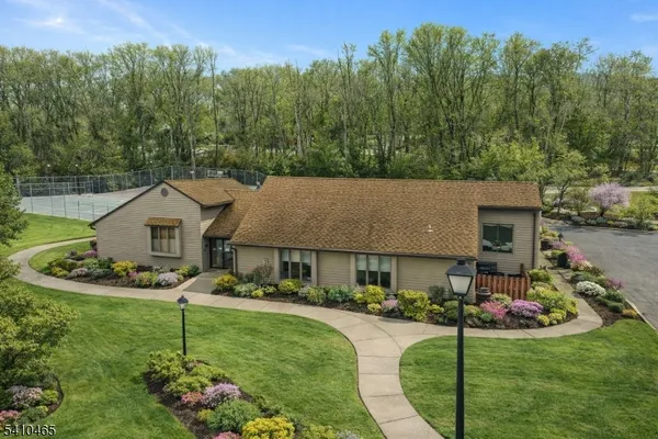 $299,999 | 39 Oriole Terrace, Newton, NJ 07860