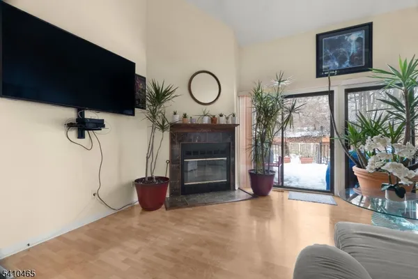 $299,999 | 39 Oriole Terrace, Newton, NJ 07860