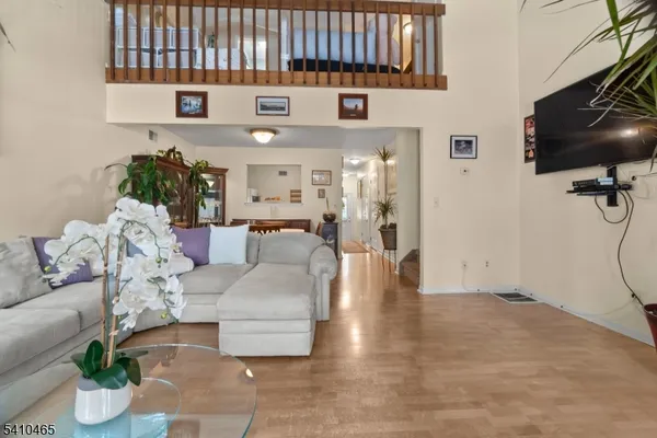 $299,999 | 39 Oriole Terrace, Newton, NJ 07860