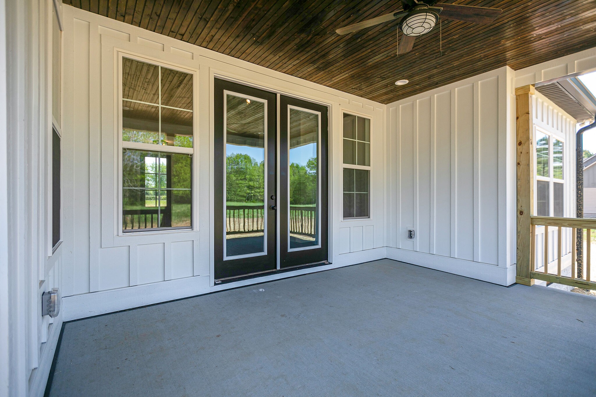 4640 Lunns Store Road Chapel Hill, TN 37034 - Photo 26 of 30 a view of an empty room with a window
