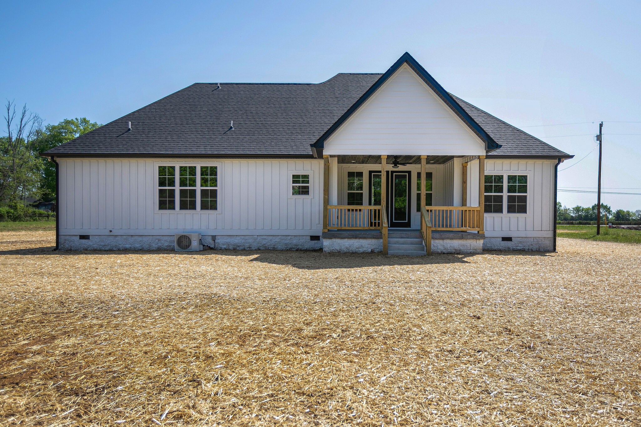 4640 Lunns Store Road Chapel Hill, TN 37034 - Photo 29 of 30 front view of a house with a yard