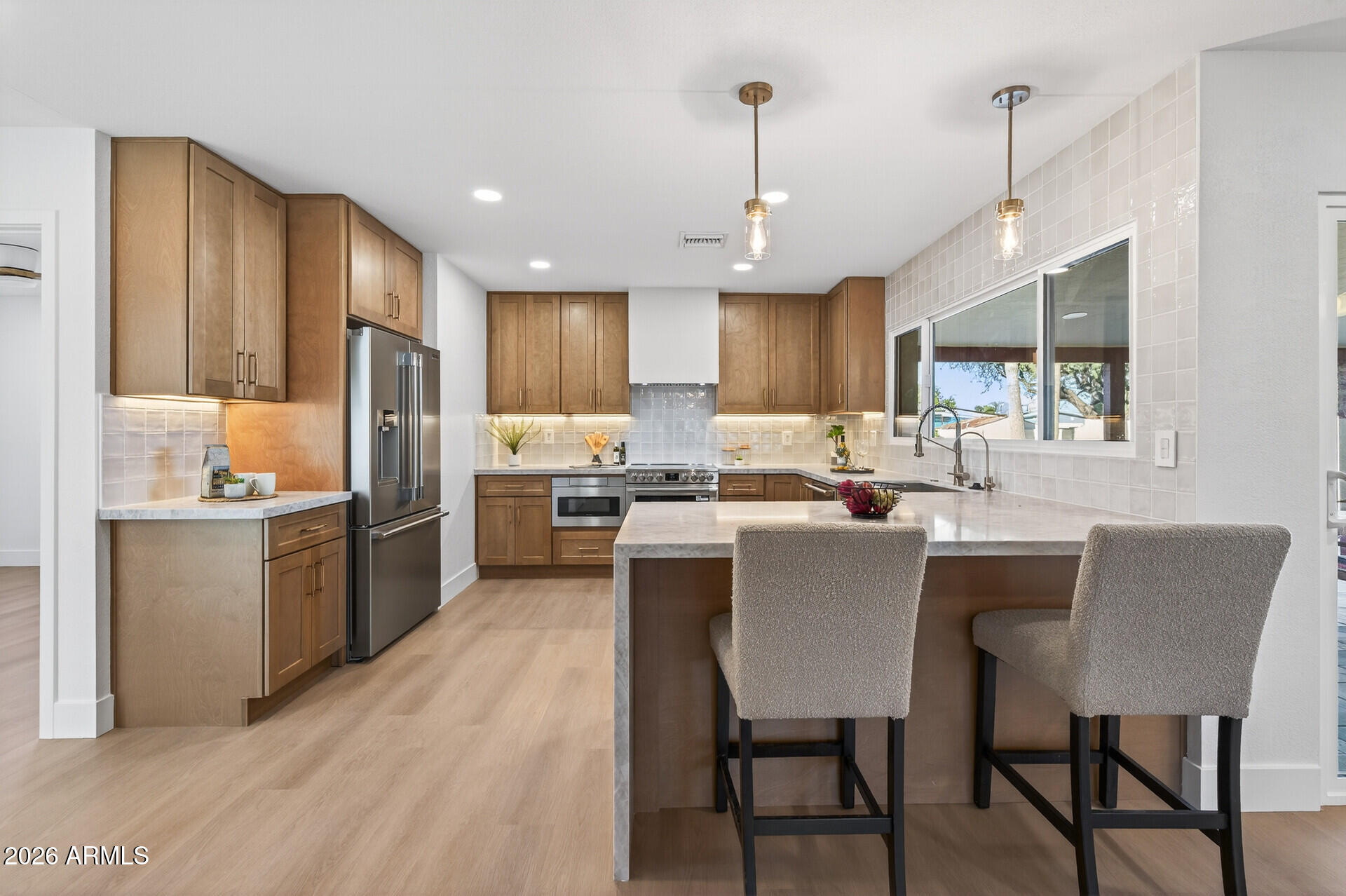 3402 East Mercer Lane Phoenix, AZ 85028 - Photo 11 of 45 25_3402_E_Mercer_Ln25_mls