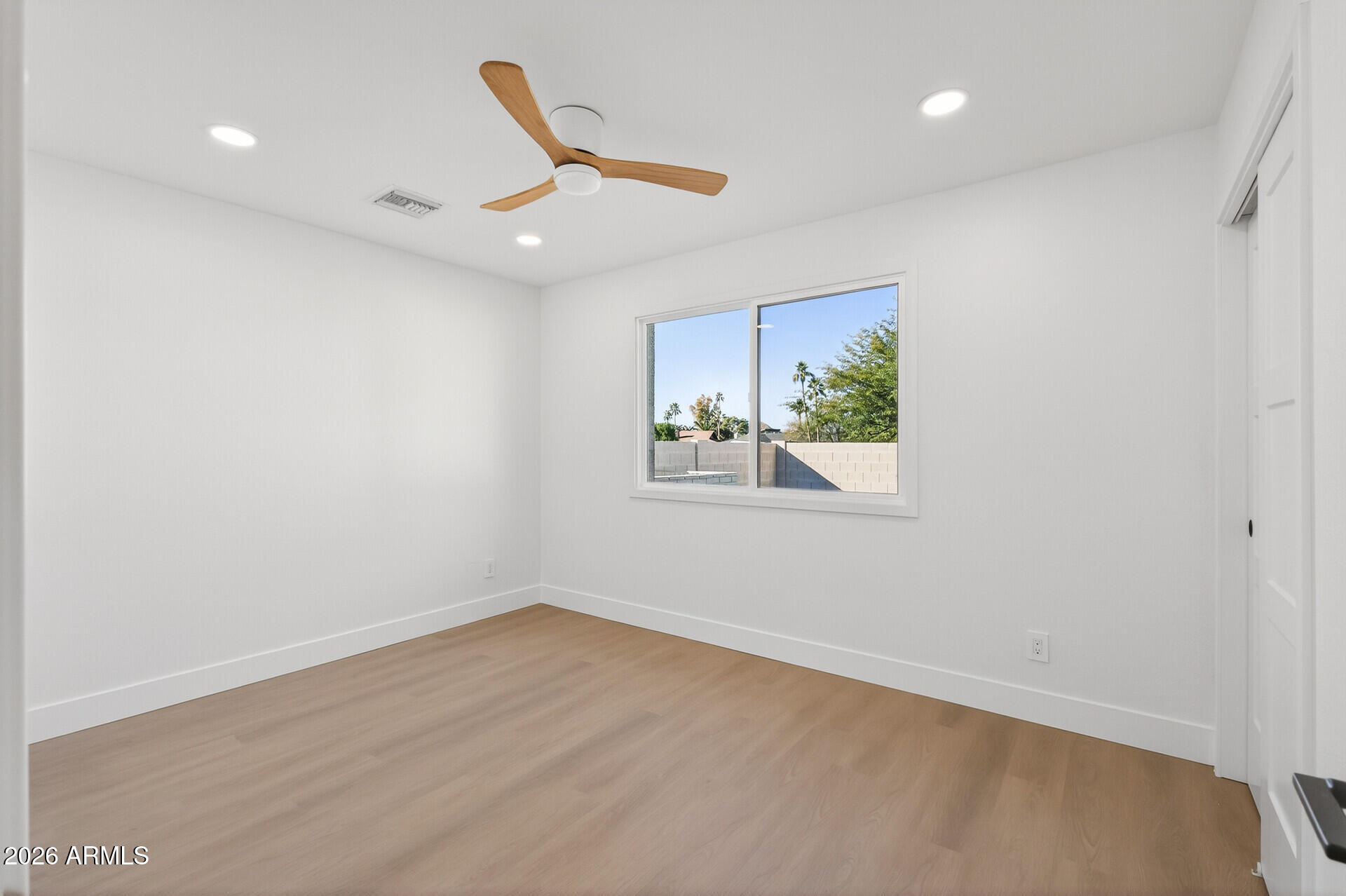 3402 East Mercer Lane Phoenix, AZ 85028 - Photo 28 of 45 44_3402_E_Mercer_Ln44_mls