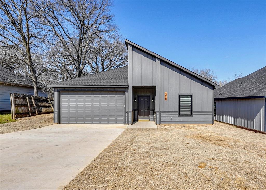 425 Munson Street Denison, TX 75021 - Photo 1 of 1