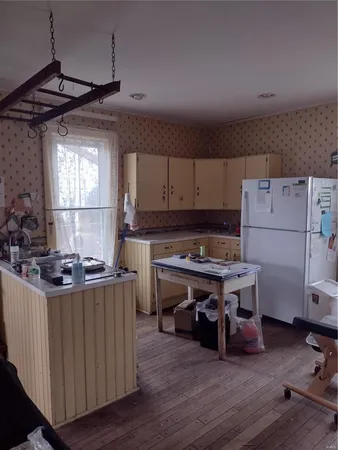 $103,000 | 103 North Cherry Street North, Middletown, MO 63359