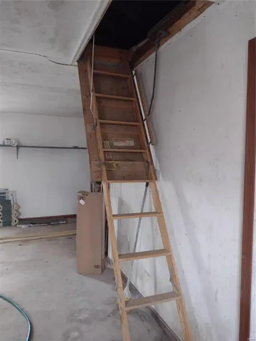 $103,000 | 103 North Cherry Street North, Middletown, MO 63359