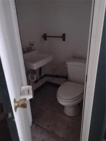 $103,000 | 103 North Cherry Street North, Middletown, MO 63359