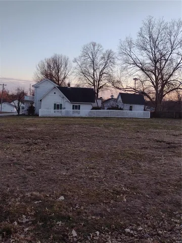 $103,000 | 103 North Cherry Street North, Middletown, MO 63359