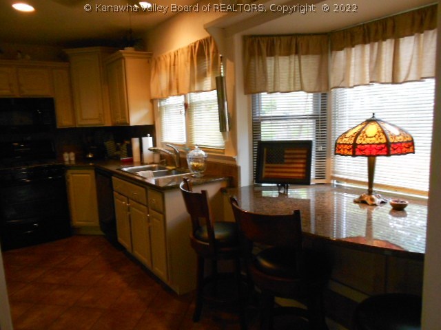 317 Viola Road Charleston, WV 25314 - Photo 3 of 27 Gallery Image 3